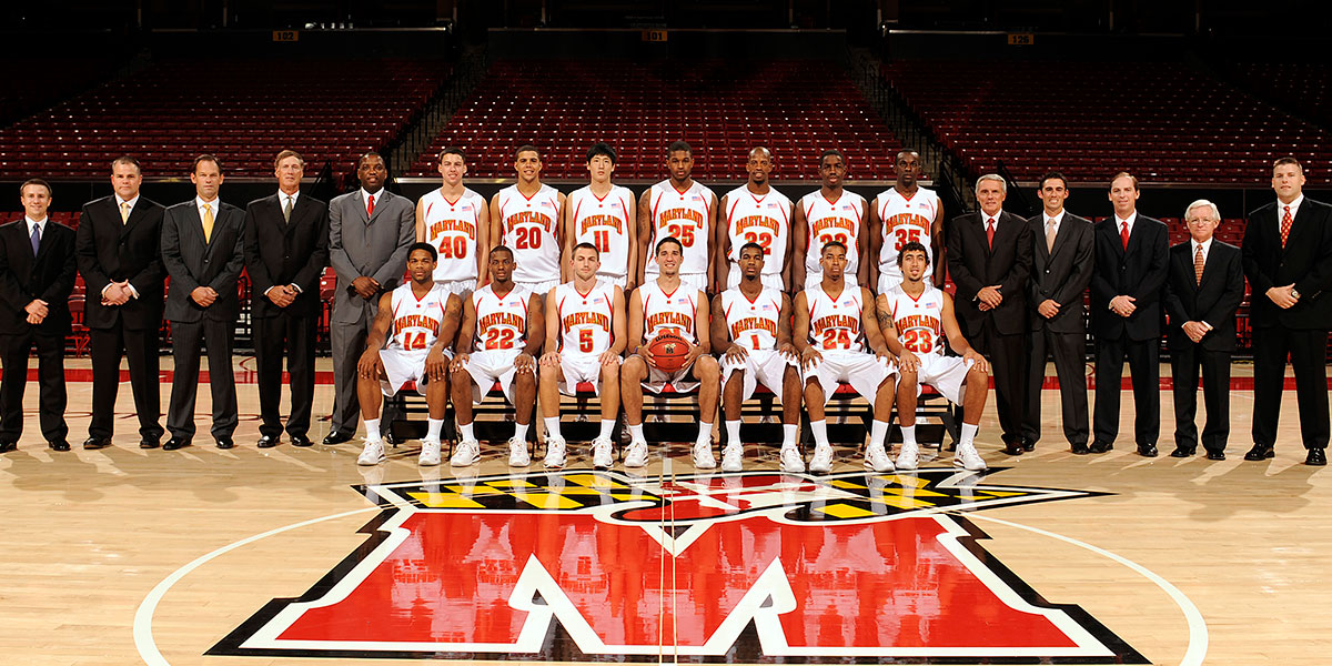 2009-10 Men's Baksetball Team Photo
